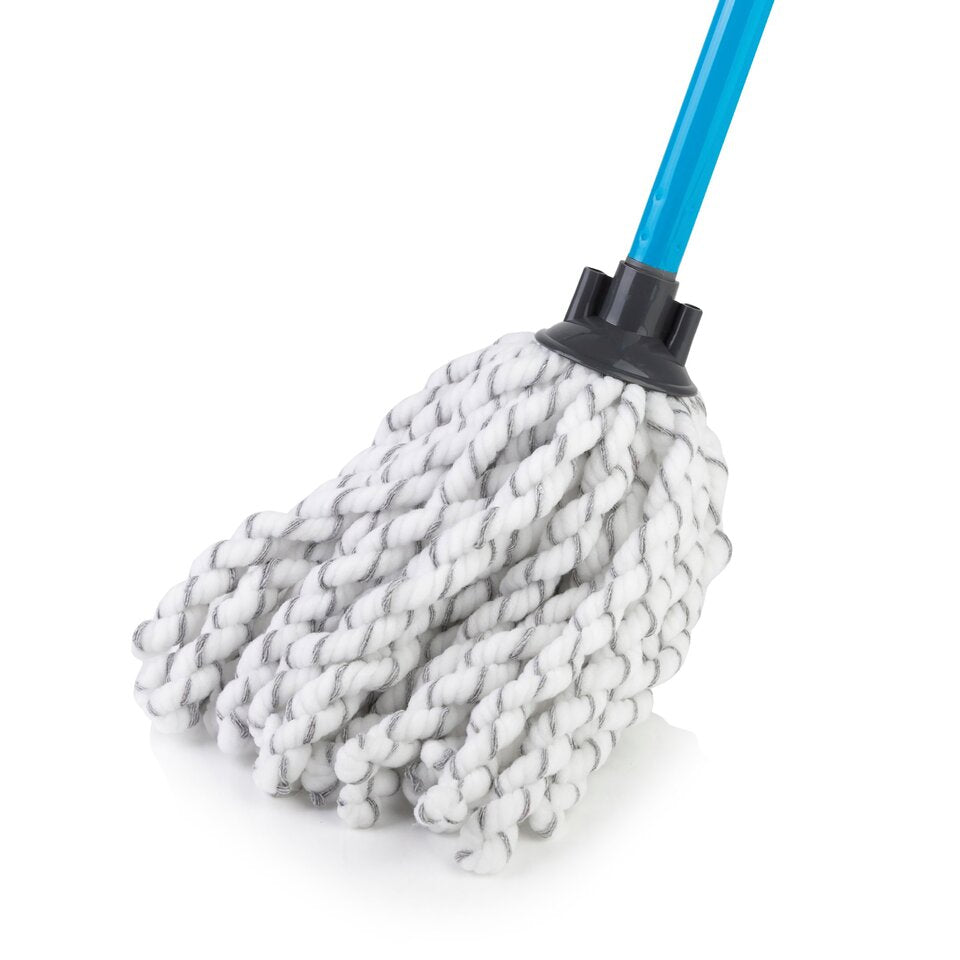 mop z mikrofibry skuteczniej zbiera kurz niż tradycyjny bawełniany mop z mikrofibry lepiej zbiera kurz