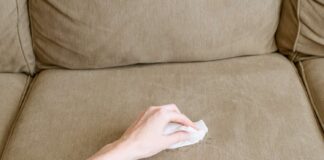Soda oczyszczona na uporczywe plamy: metoda, która przywróci świeżość Twojej kanapie soda oczyszczona na plamy