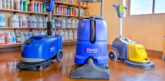 Profesjonalne maszyny czyszczące na eventy – wynajem go sprzętu do utrzymania czystości na imprezach Profesjonalne maszyny czyszczące usprawniają utrzymanie czystości przed i po eventach masowych