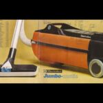 Inteligentny robot iRobot czyści podłogę w domu