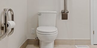 Jaka miska wc sprawdzi się lepiej w bloku – wisząca czy stojąca? 20260303101618_download